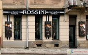 Вивіска магазину шкіри Rossini.